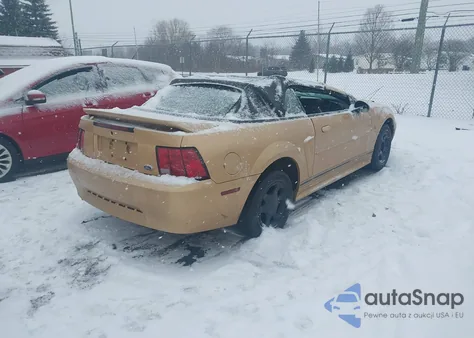 2000 Ford Mustang from USA, damaged, VIN 1FAFP4448YF258677